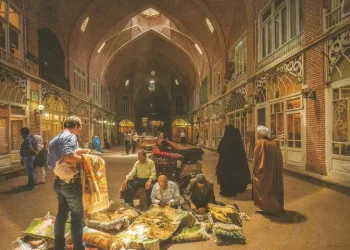 درنگی بر امکان تکرار پذیری مدل های اقتصادی غربی « مطالعه موردی اقتصاد ایران»